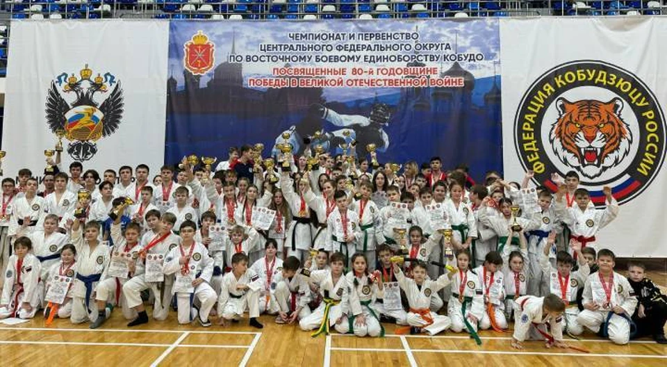 Воронежские спортсмены триумфально выступили на чемпионате и первенстве ЦФО по кобудо.