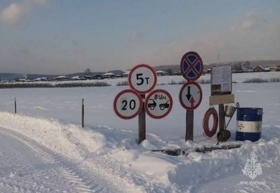Две ледовые переправы открыли на севере Иркутской области.