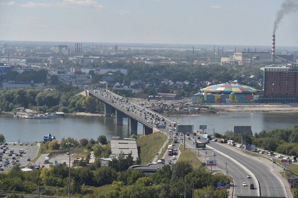 В Новосибирске ремонт Димитровского моста сорвался из-за отсутствия подрядчиков.