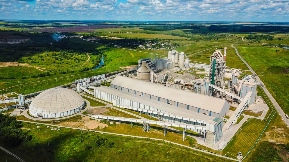 Фото: Серебрянский цементный завод.