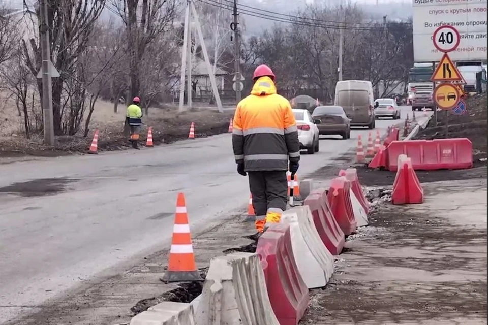 Работы по замене асфальта на объездной дороге Макеевки будут выполнять ночью. Фото: Минтранс ДНР