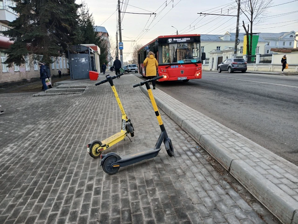 В Калуге введут ограничения на парковку электросамокатов