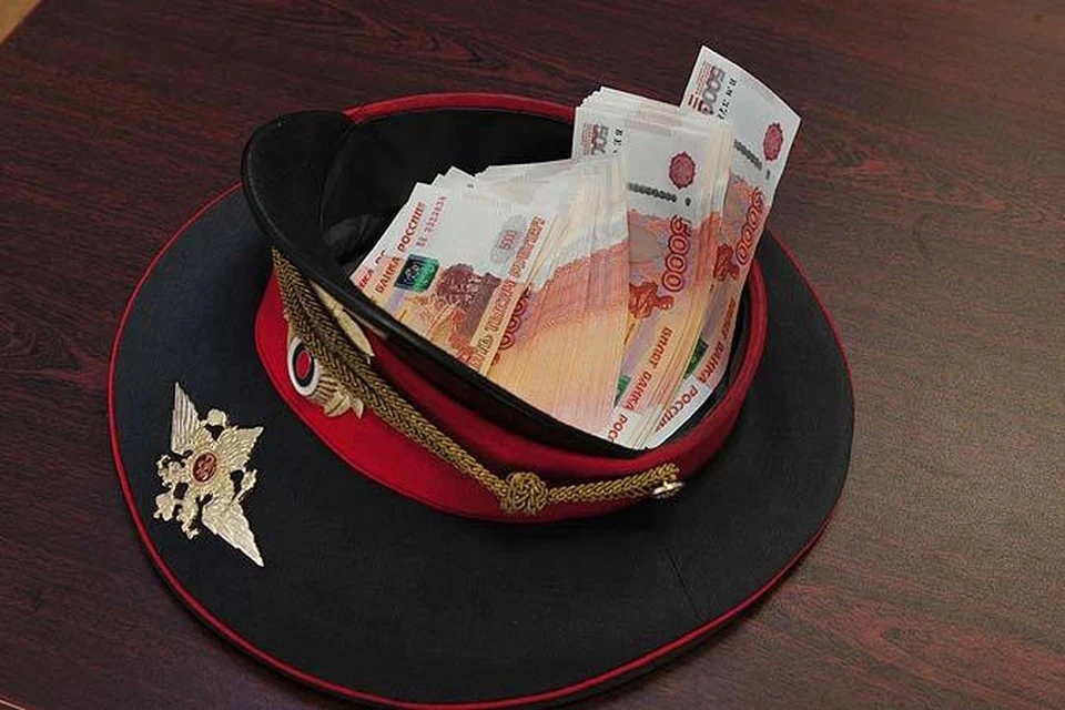 В Москве привлекут к ответственности участкового за получение взятки