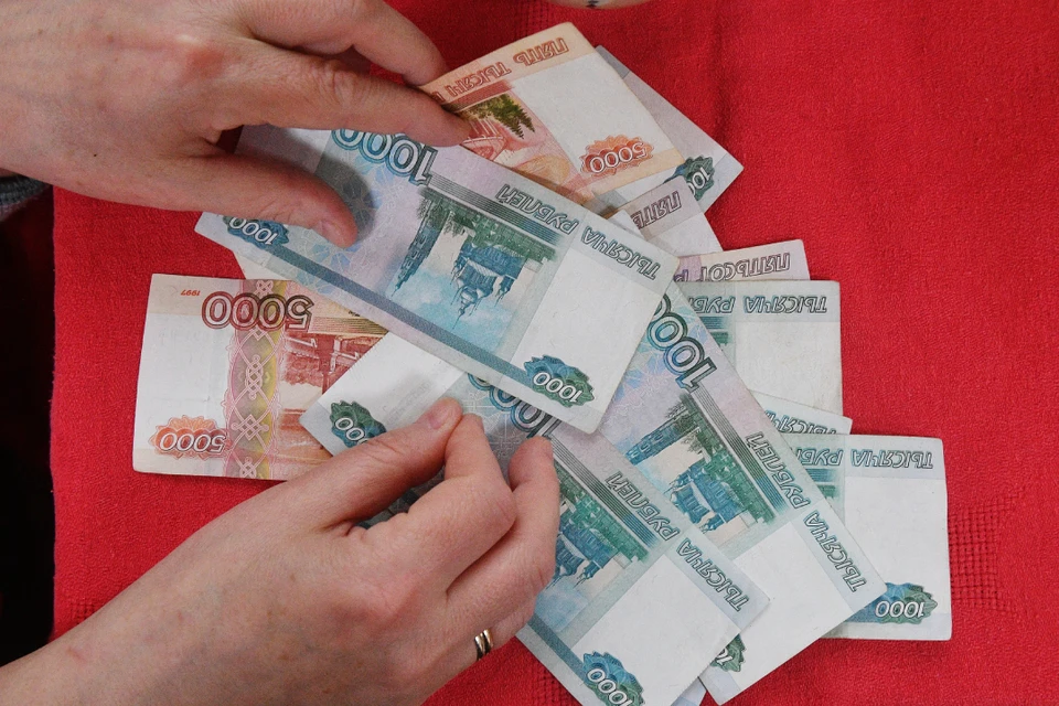 В Тулунском районе работникам предприятия задолжали зарплату на сумму 13,3 млн.