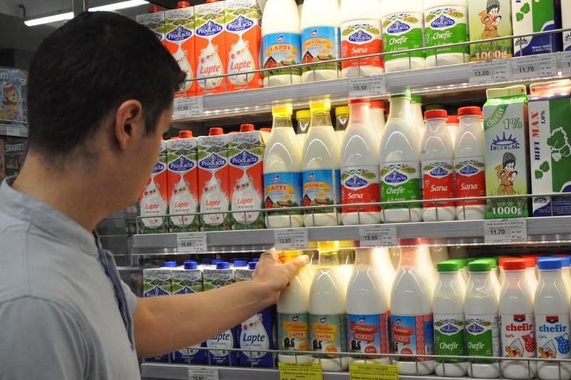 На полках наших магазинов, в основном, продукция из Украины.