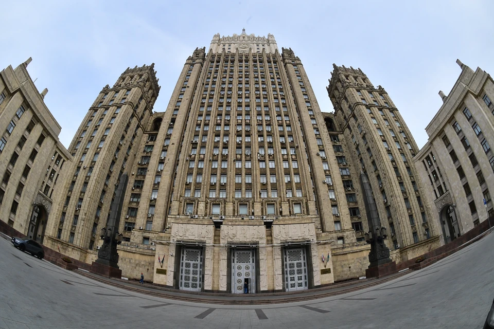 РФ, КНР и Иран отметили недопустимость угроз в сторону Тегерана