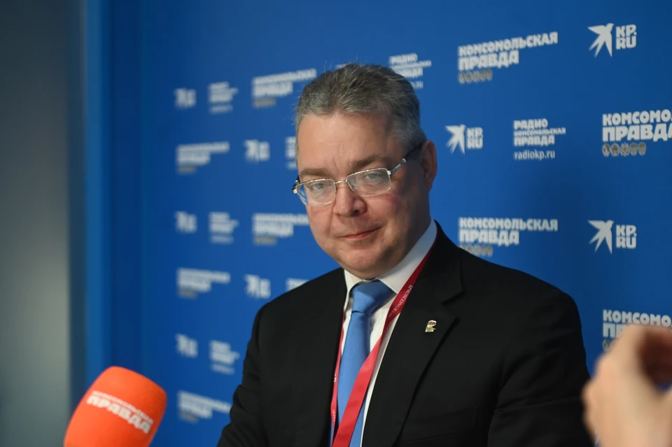 Владимир Владимиров поблагодарил сотрудников и ветеранов отраслевых коллективов