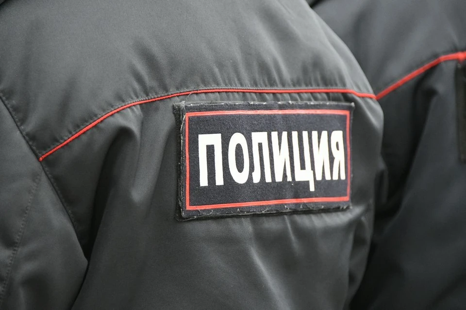 В Новомосковске безработный мужчина украл из квартиры 325 тысяч рублей.