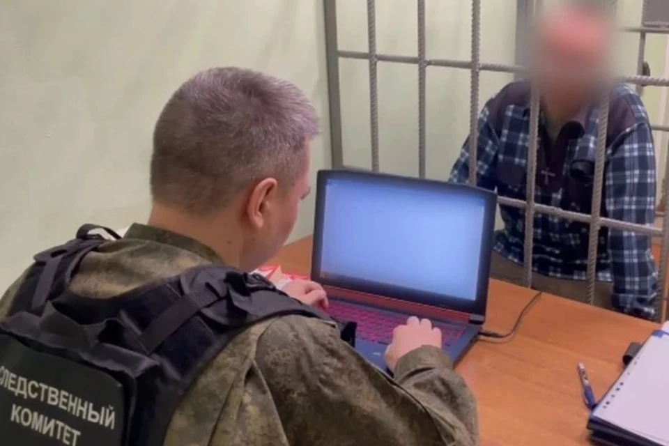ФСБ показала кадры задержания готовившего теракт в общежитии в Подмосковье. Фото: кадр видео