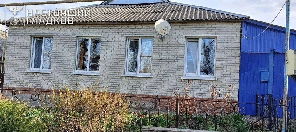 В Шебекинском округе в селе Безлюдовка поврежден частный дом (посечена кровля).