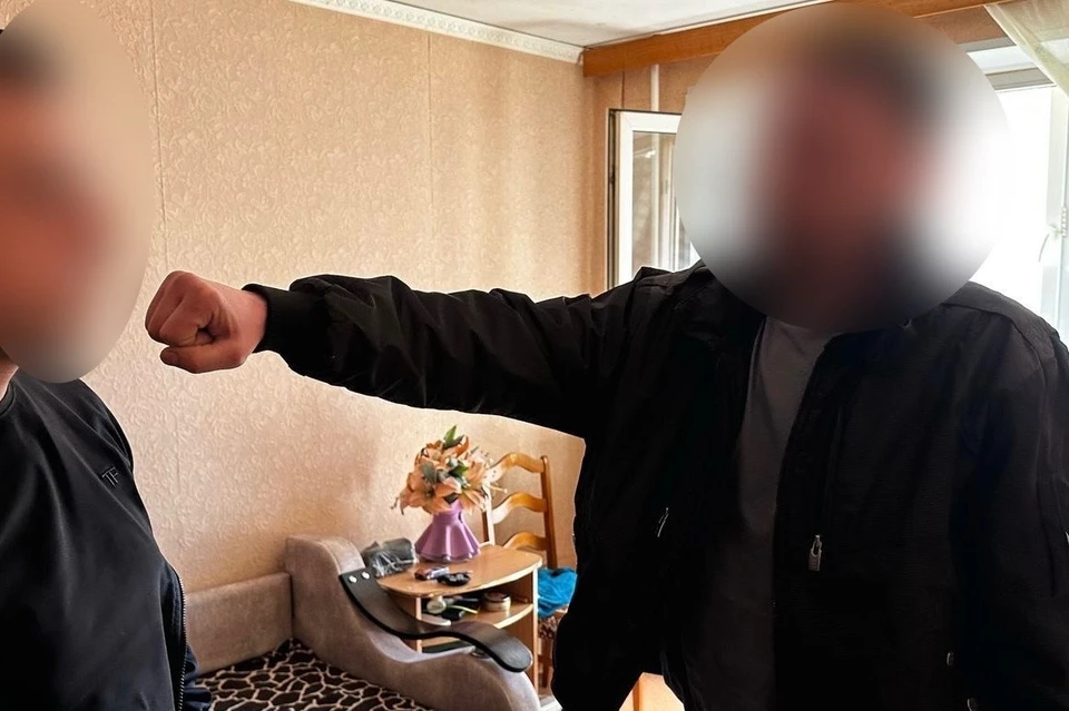 Женщина попросила своего бывшего сожителя помочь заменить оконное стекло