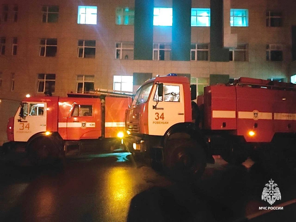 фото: МЧС по Белгородской области. Кадры с места пожара.