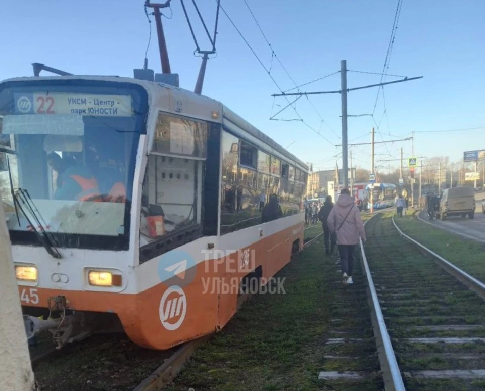 Временно трамваи в Ульяновске ехали по Московскому шоссе через Гидроаппарат. Фото телеграм-канал Треш Ульяновск