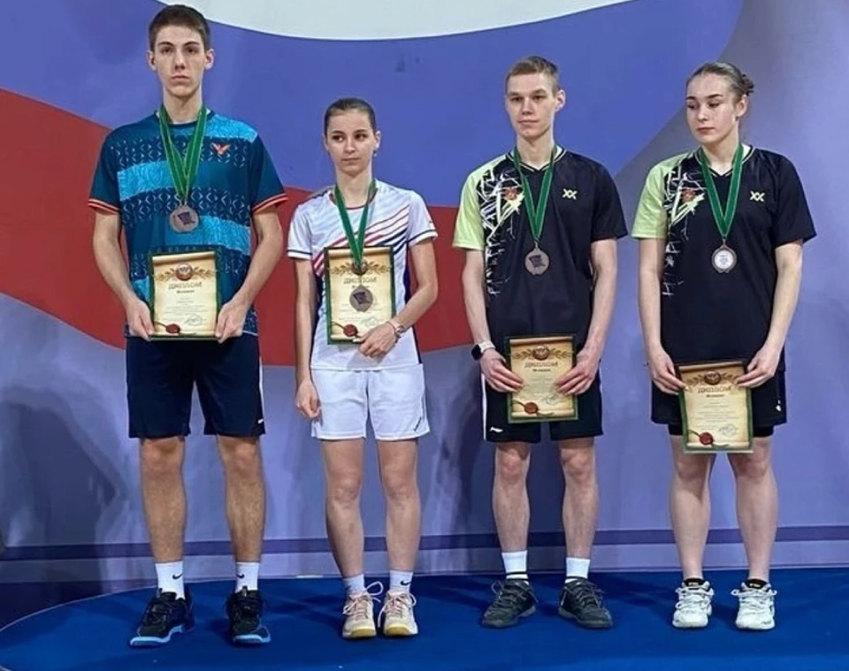 Калужские спортсмены успешно выступили на бадминтонном турнире