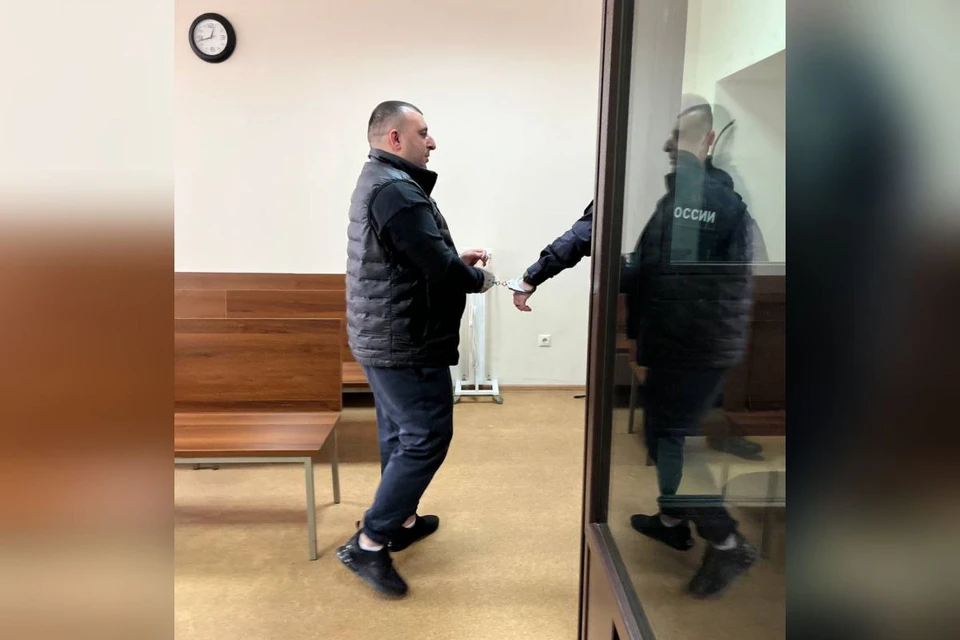 Уралец с сообщниками вымогал 12 миллионов у знакомого. Фото: Кировский районный суд Екатеринбурга