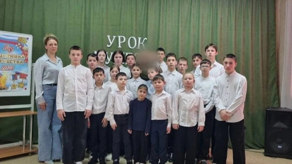 Участник специальной военной операции провёл «Урок мужества» для воспитанников астраханского социального центра «Вера»