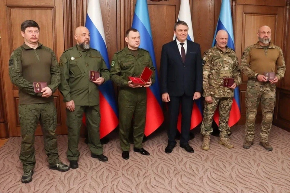 Глава ЛНР поблагодарил военных за мужество. ТГ-канал Леонида Пасечника