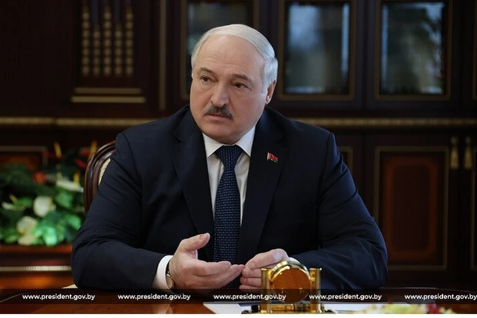Лукашенко наградил таможенников, задержавших машину с 580 кило взрывчатки. Фото: Пресс-служба президента Беларуси