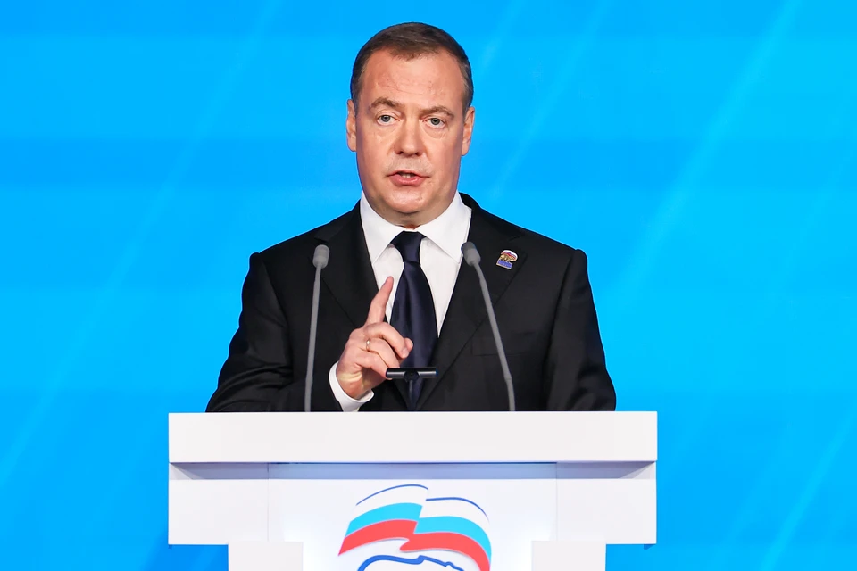 Медведев: При провокации в День Победы нет гарантий, что в Киеве наступит 10 мая. Фото: Софья Сандурская/ТАСС.