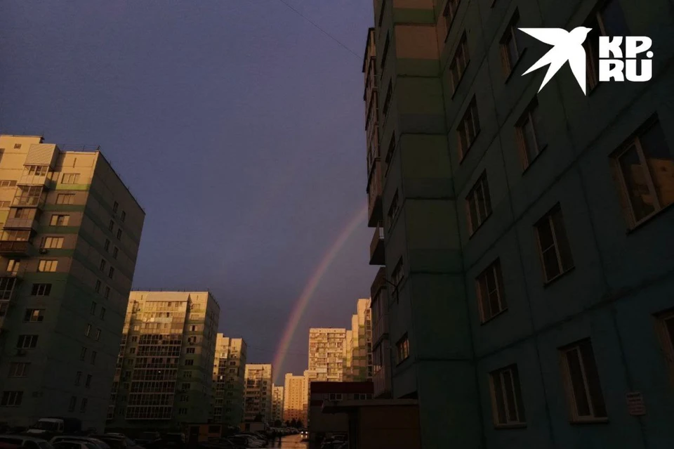 В Новосибирске после дождя показалась двойная радуга. Фото: читатель «КП»-Новосибирск