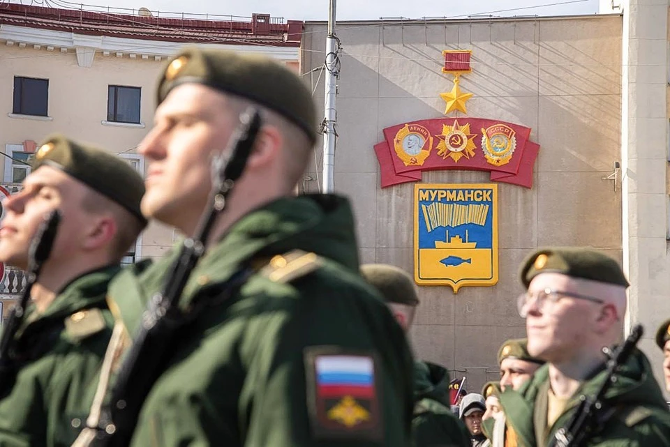 Со дня присвоения Мурманску почетного звания «Город-герой» прошло 40 лет. Фото: Совет депутатов города Мурманска