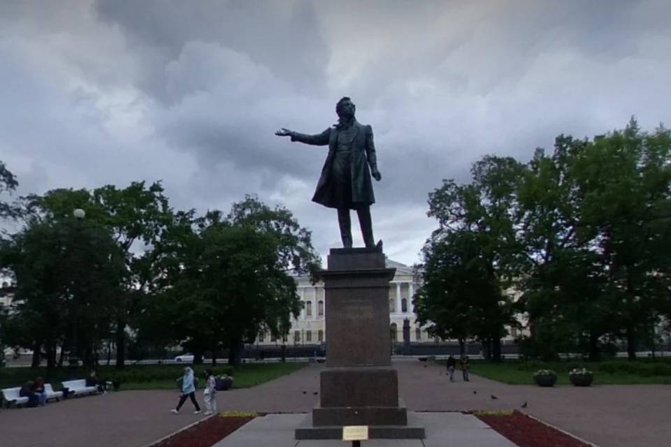 Памятник Пушкину планируют отреставрировать за 7,5 миллиона рублей. Фото: Яндекс.Карты.