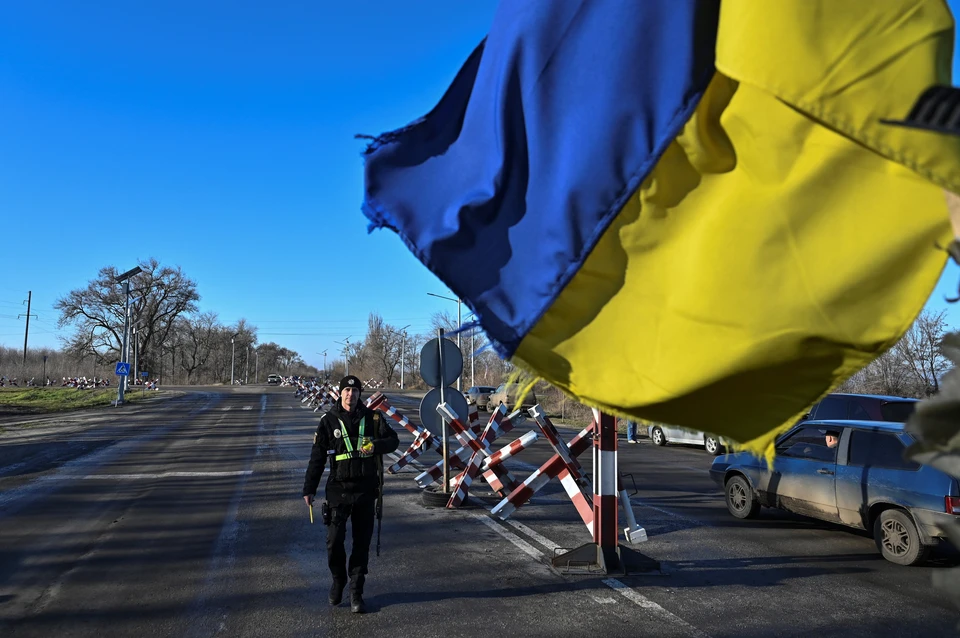 Китай призвал международное сообщество не допустить эскалации на Украине