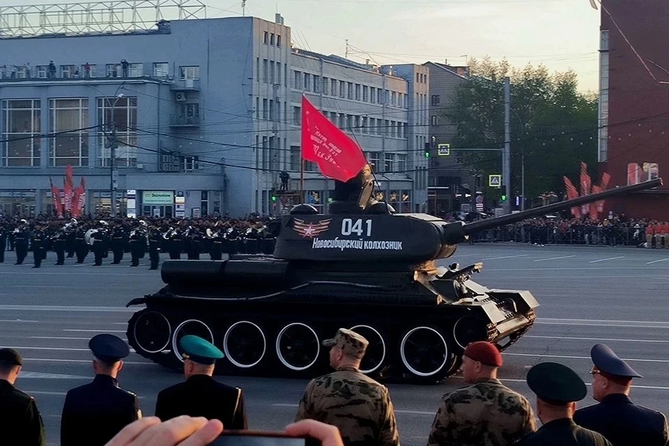 Новосибирцам рассказали, что нельзя брать с собой на парад.