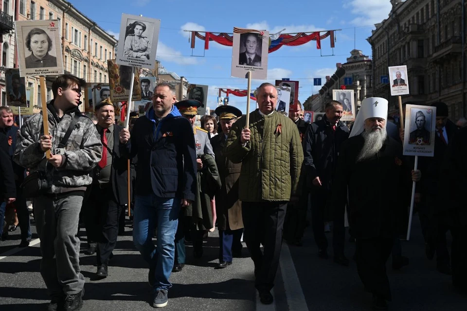 Более миллиона человек приняли участие в акции "Бессмертный полк".