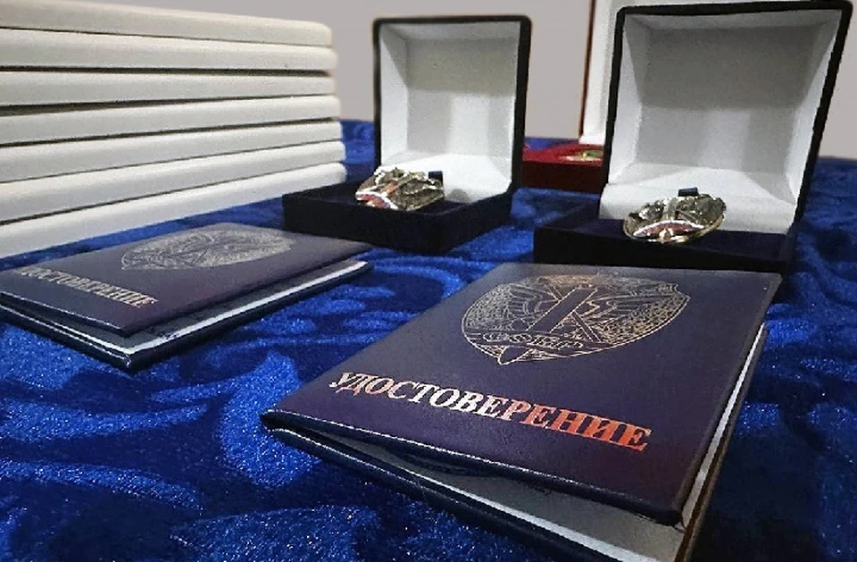 В Мелитополе вручили знаки отличия полицейского спецназа Росгвардии. ФОТО: пресс-служба Росгвардии в Запорожской области