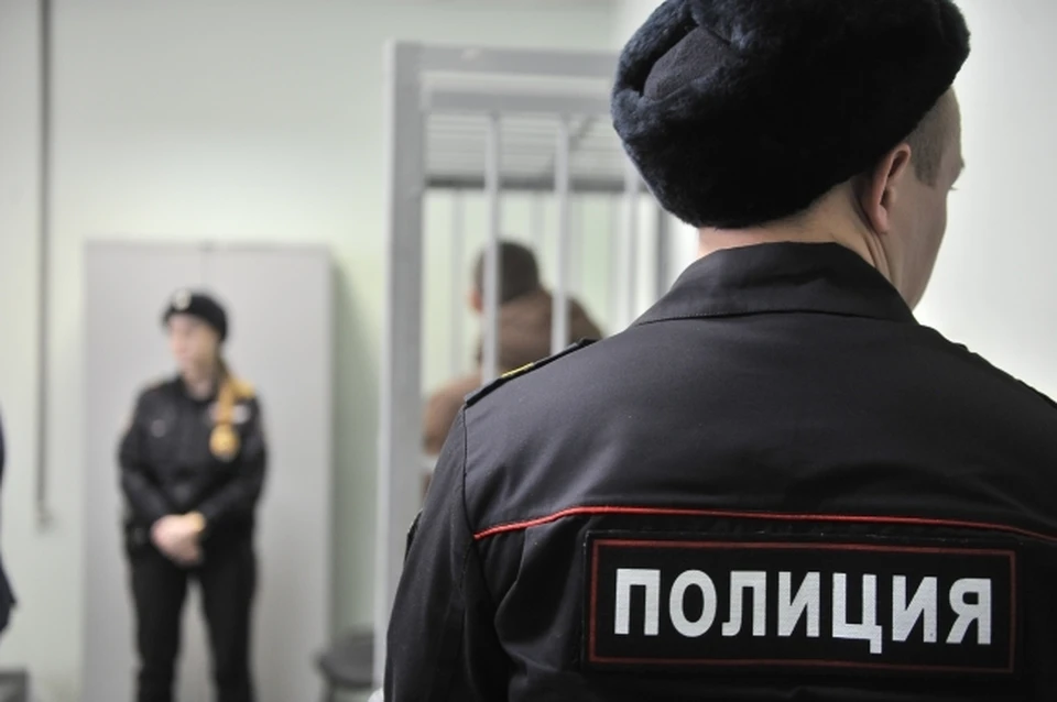 Мужчина избивал девушку на балконе дома в Якутске