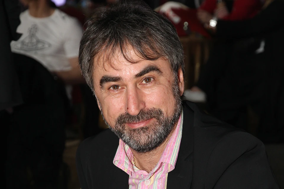 Продюсер Александр Толмацкий заявил, что не будет общаться со своим внуком Тони от сына Кирилла, известного по псевдониму Децл