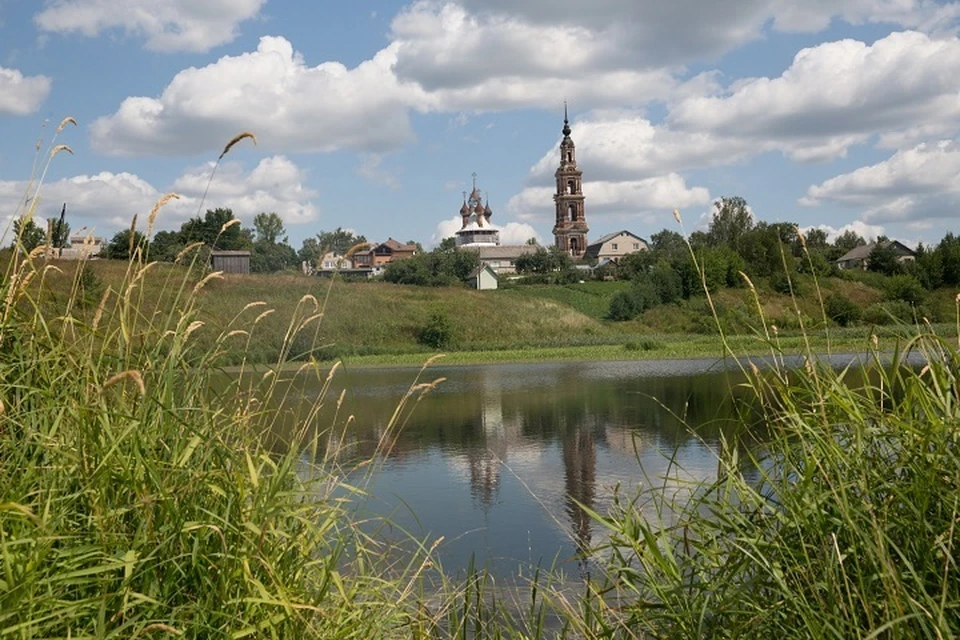 В Курбе пытаются сохранить уникальный памятник - Казанский храм. ФОТО: Владимир ЕШТОКИН, из архива фонда