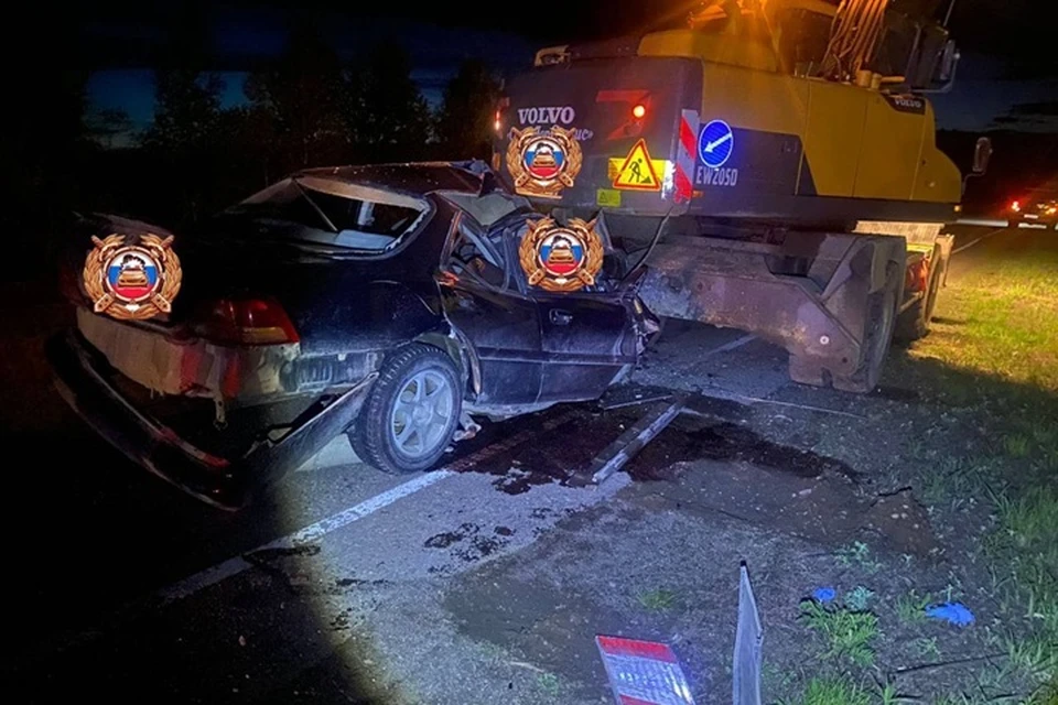 Водитель и пассажир иномарки погибли до приезда скорой. Фото: ГАИ Хабаровского края