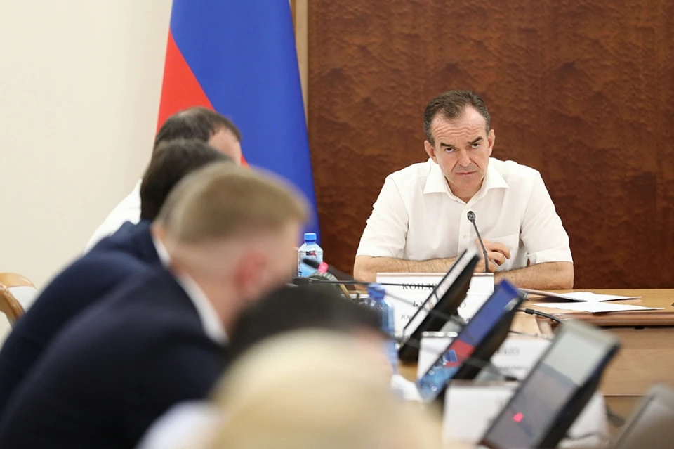 Глава региона раскритиковал работу чиновника публично