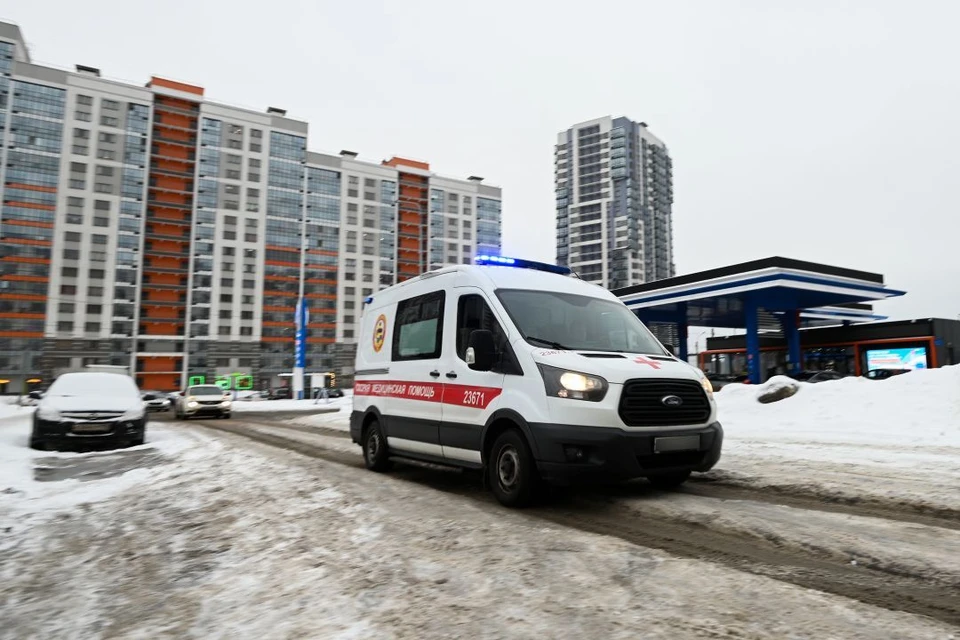 Ребёнок ехал по пешеходному переходу и получил серьёзные травмы