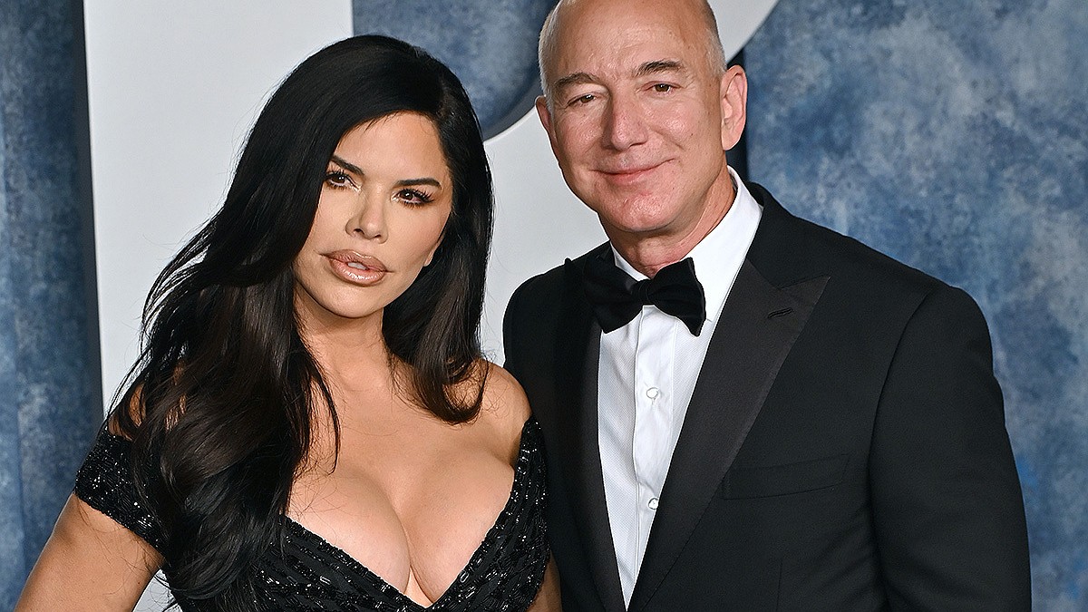 Блять резеңке мүшесі Үлкен кеуделі апай жиенін порно арқылы азғырған