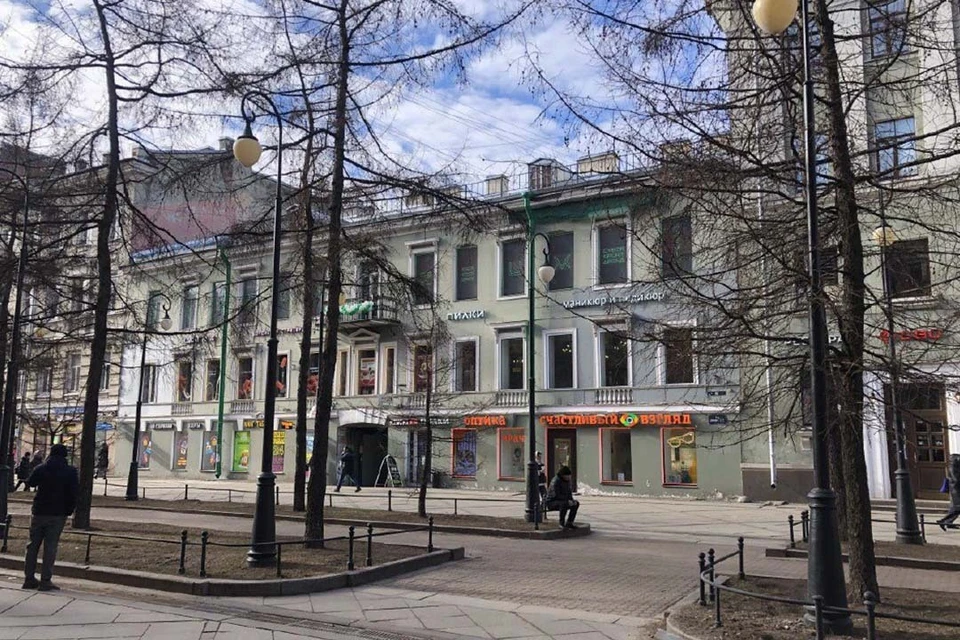 Здание на Васильевском острове теперь под охраной закона. Фото: КГИОП