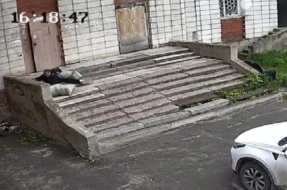 Фото: группа «Аварийный Омск» «Вконтакте».
