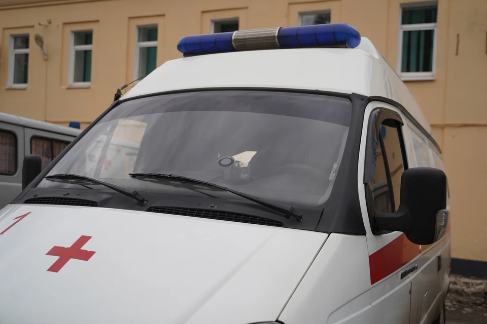 Двое детей госпитализированы, они находятся в удовлетворительном состоянии.