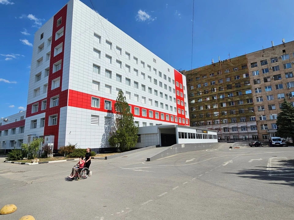 Пациента лечат в больнице Фишера.