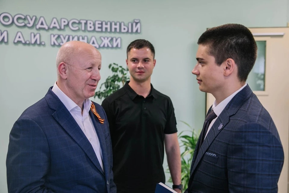 Моргун встретился со студентами Мариупольского государственного университета. Фото: ТГ/Моргун