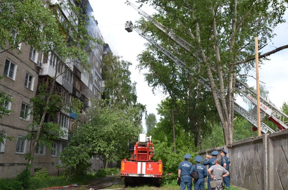 Пожар в многоквартирном доме на улице Пермякова в Нижнем Новгороде локализован