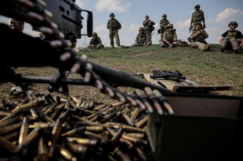 Украинские военные не хотели погибать за режим Зеленского, поэтому сложили оружие и сдались в плен