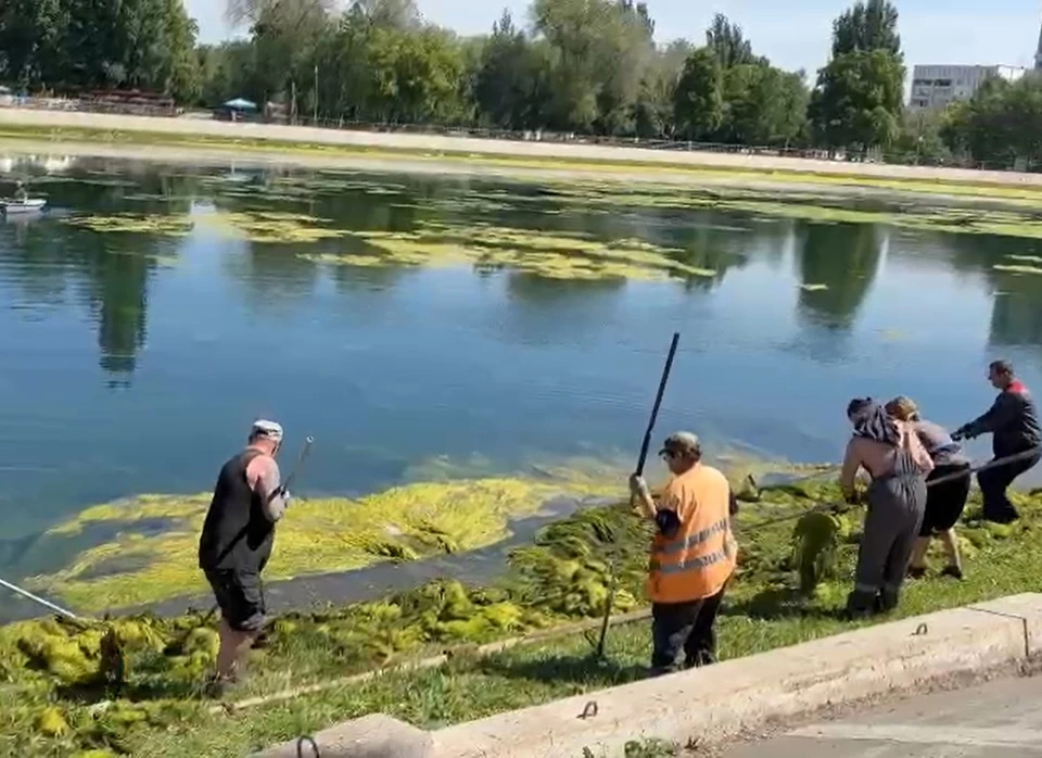 Идет наполнение озера водой. Фото: скриншот видео