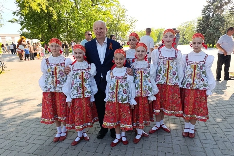 В Екатерининском саду Мариуполя отметили День защиты детей. Фото: ТГ/Моргун