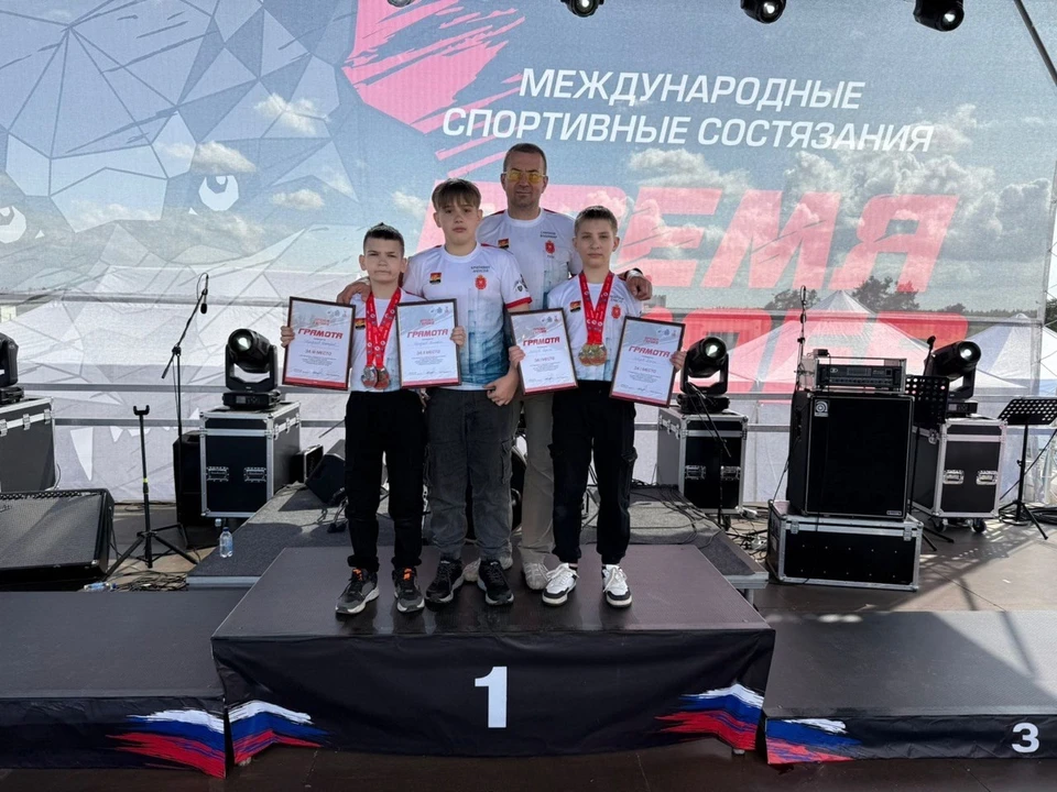 Туляки стали победителями Кубка губернатора Псковской области по стрельбе из пневматического пистолета