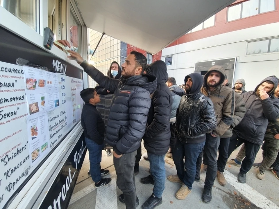 Иностранцы с ВИЧ-инфекцией по решению Конституционного суда могут легально находиться на территории России