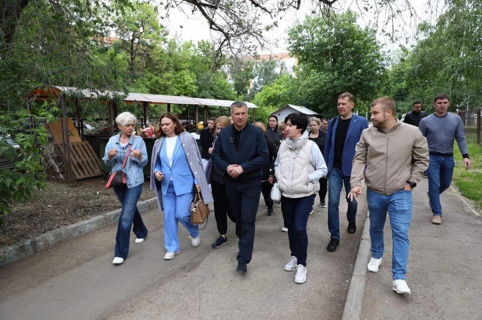 Иван Носков побывал во дворах на проспекте Ленина, 3 и Скляренко, 6