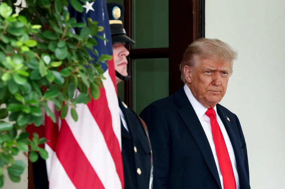 Трамп заявил, что лично примет решение по поводу введения новых антироссийских санкций